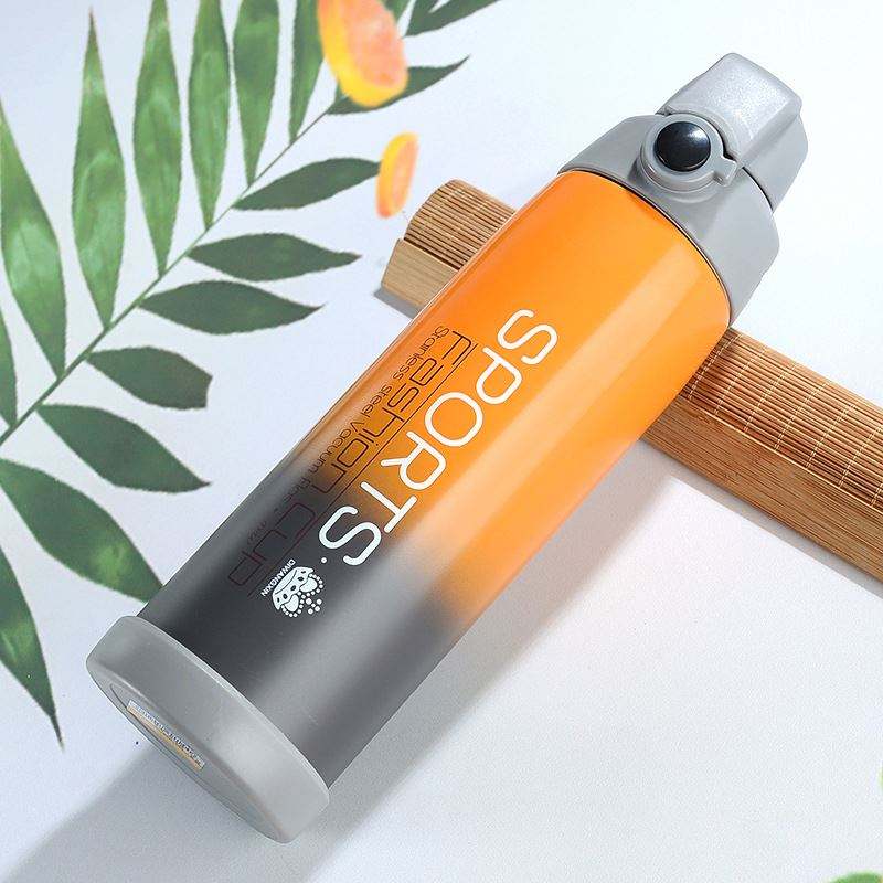 sports water bottle