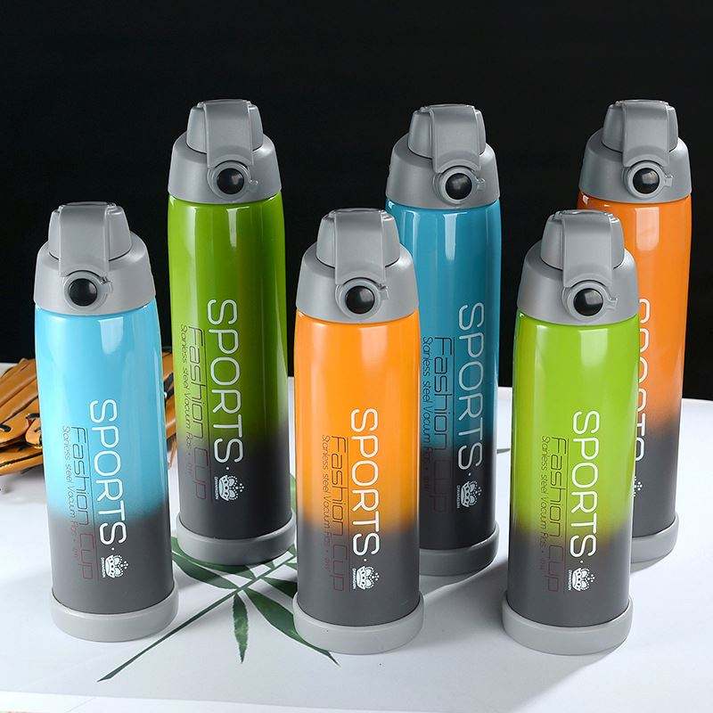 sports water bottle